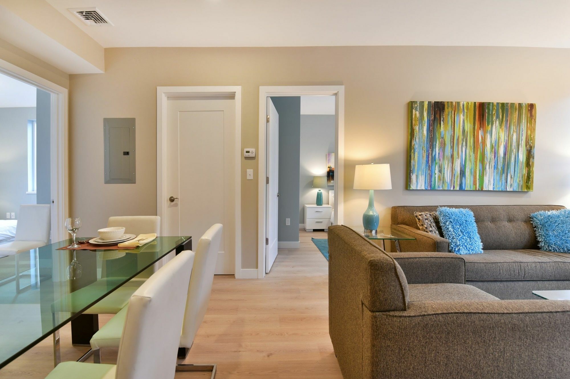 Global Luxury Suites At Longwood Бруклин Экстерьер фото
